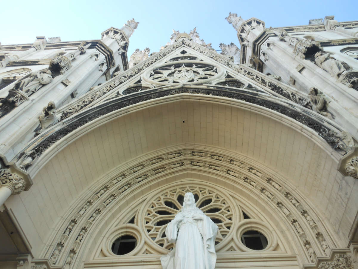 Fachada de la Parroquia del Sagrado del Corazón de Jesús y San Ignacio de Loyola, la Habana, Cuba