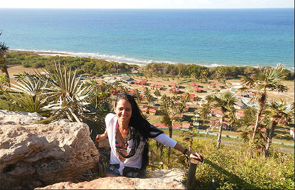 Subiendo al mirador de Los Cocos en la Playa Jibacoa Subiendo al mirador de Los Cocos en la Playa Jibacoa